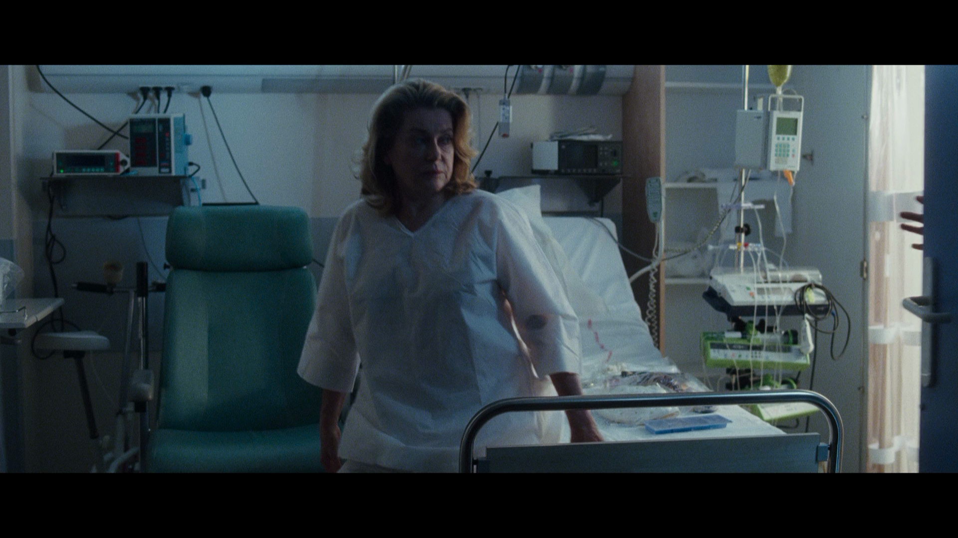 A.Christmas.Tale.2008.BAC.Films.BDRemux.1080p.mkv_20260404_102801.835.png