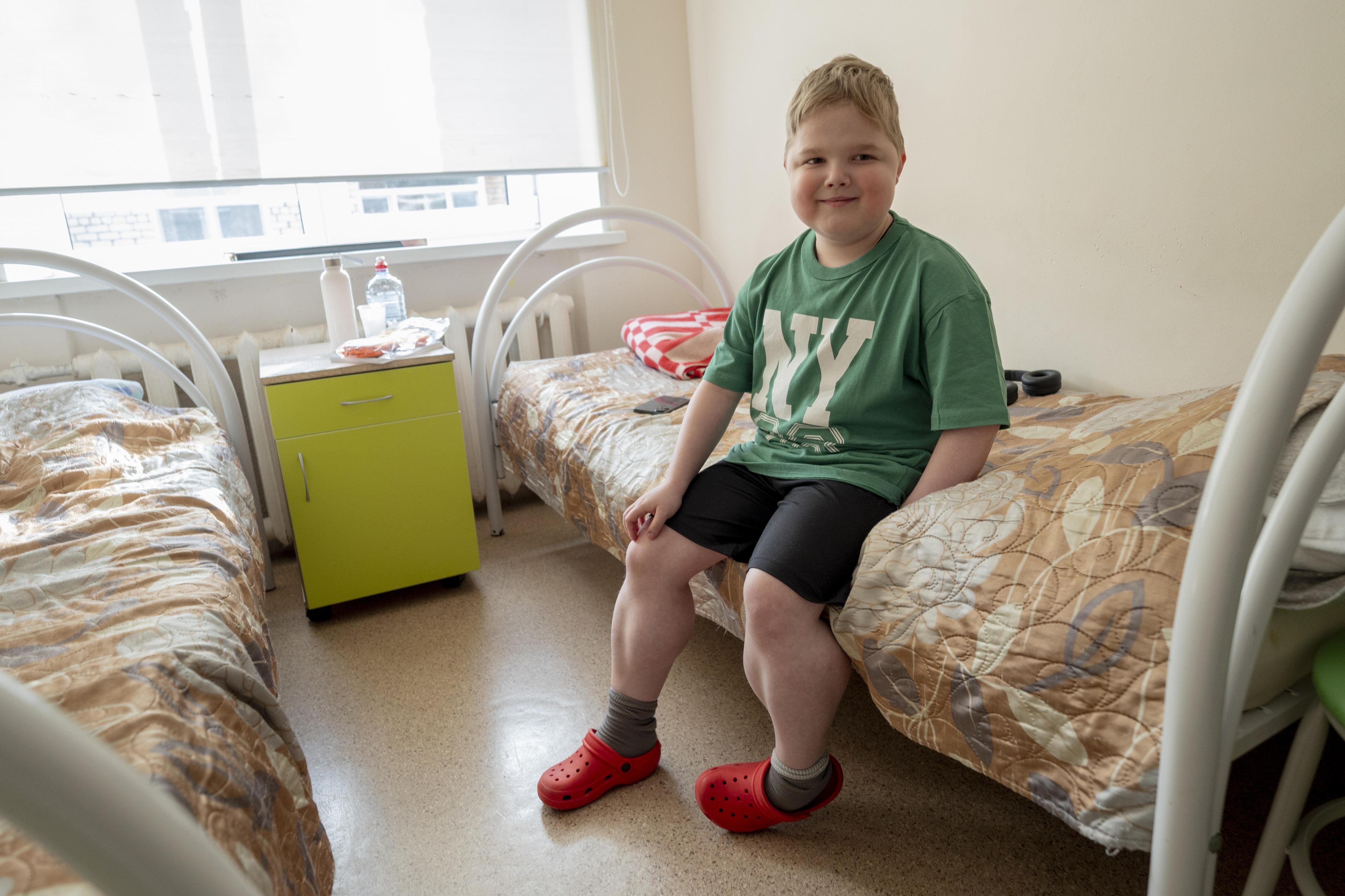 Девятилетний мальчик со смертельным диагнозом ищет семью на Урале