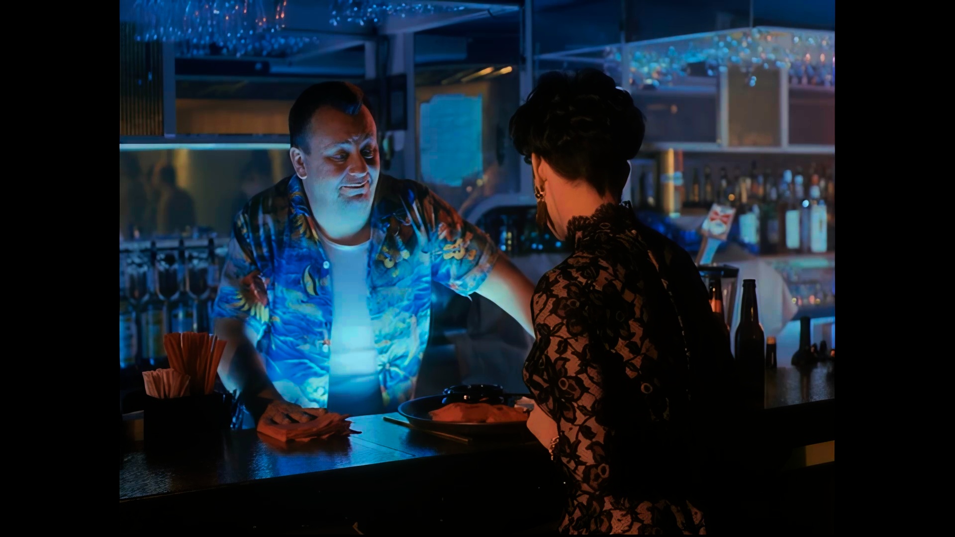 s02ep01_Dead Right-00.06.42.689.jpg