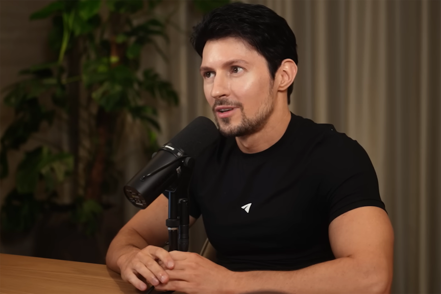 Павел Дуров представил новый трек в жанре военного марша с имперским флагом