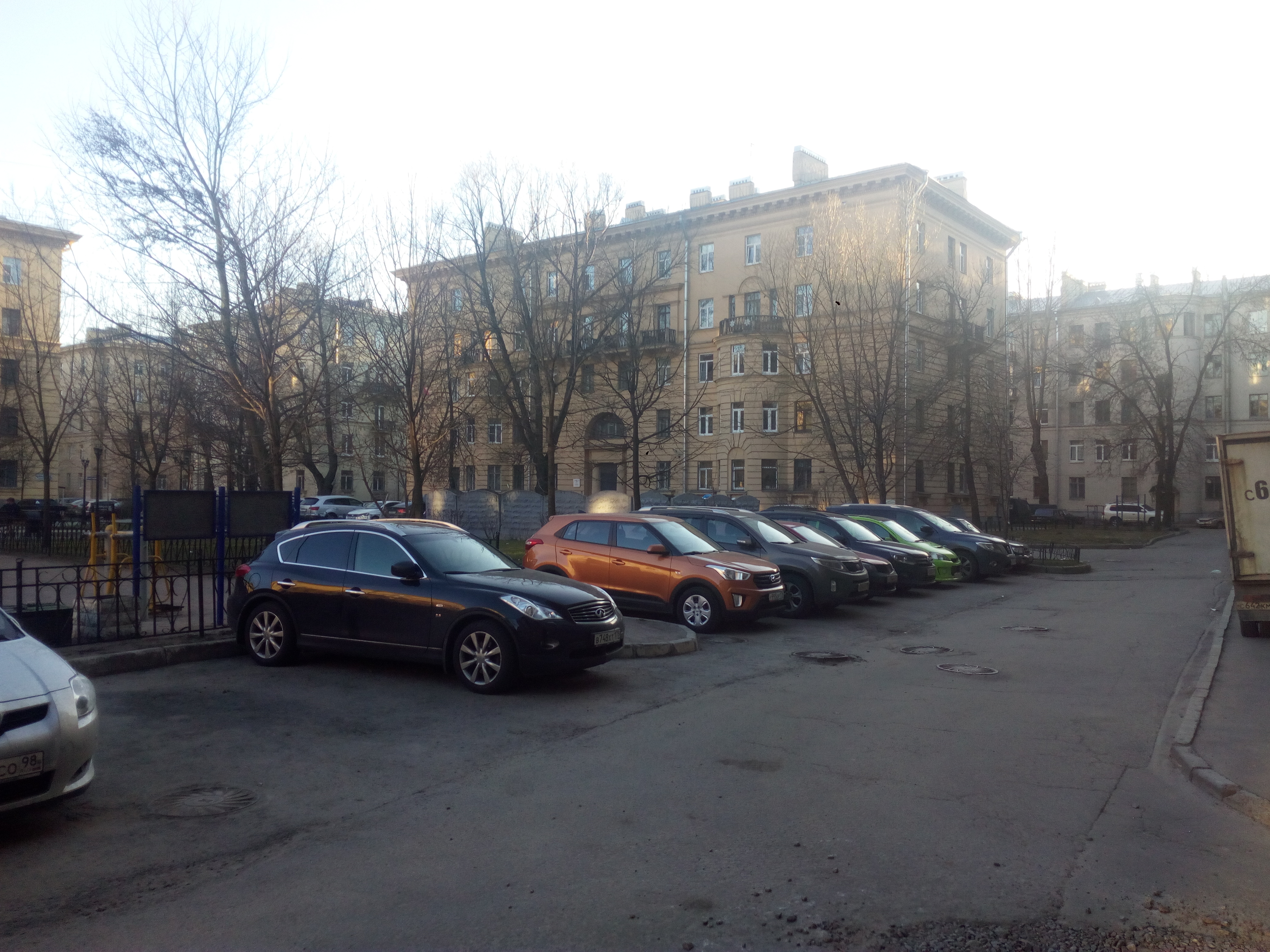 Синявинская 4.JPG