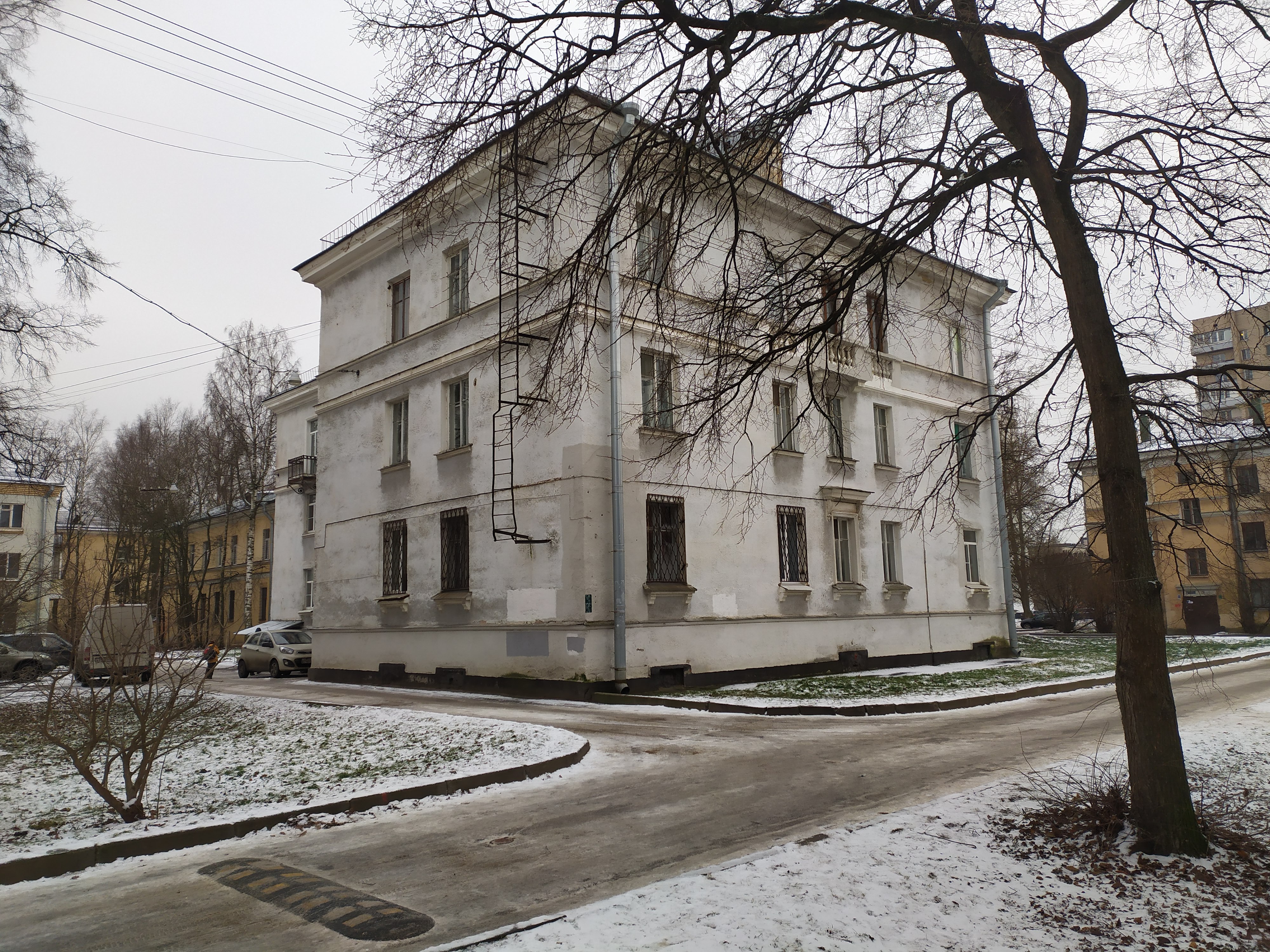  ул. Лётчика Пилютова, 24к1