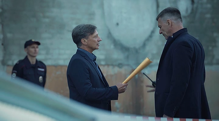 Nochnoy.S01E01.avi_snapshot_10.46.png