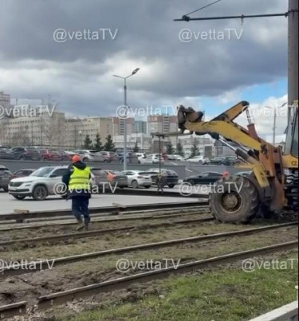 В Перми начали демонтаж трамвайных путей на улице Петропавловской