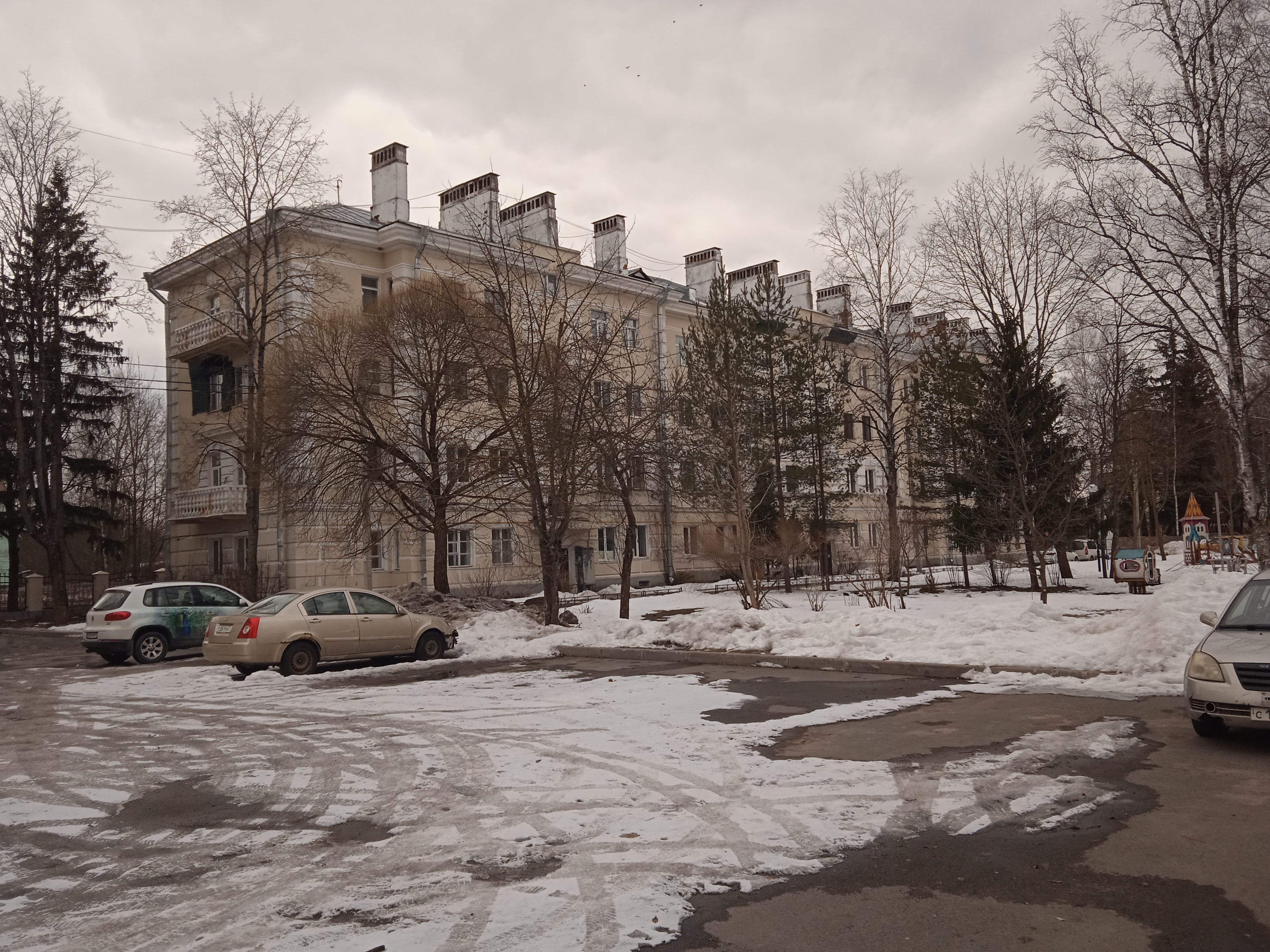 Гатчина, Красноармейский 19_4.JPG