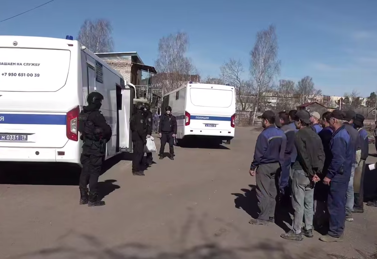 В Ленобласти полицейские искали нарушителей миграционного законодательства