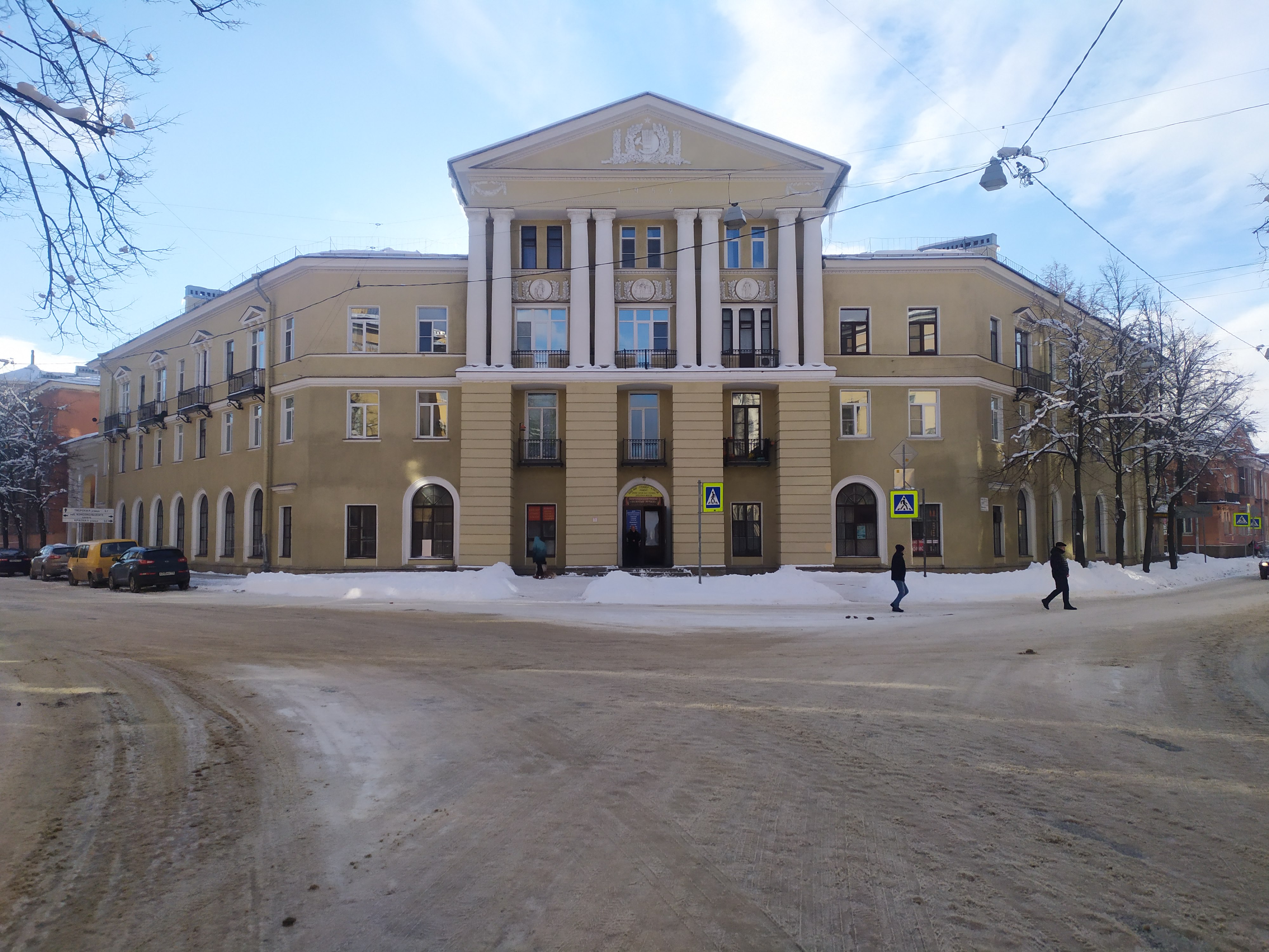 Колпино, Труда 15;5_2.JPG