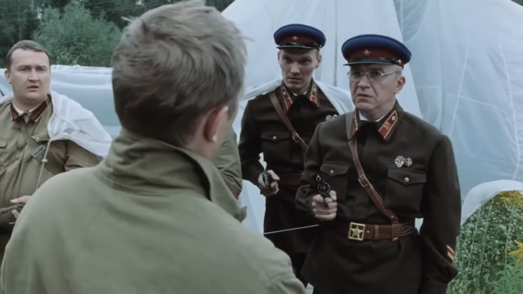 Dneprovskiy_rubezh.2009.WEBRip-AVC.ExKinoRay.mkv_snapshot_01.40.02.280.png
