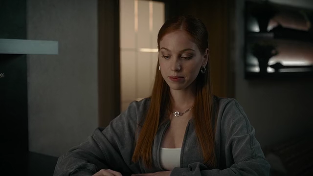 Lyubov'.I.CHashka.CHaya.s01e01.2026.WEB-DLRip-AVC.KPK.GF[(008859)16-19-35].PNG