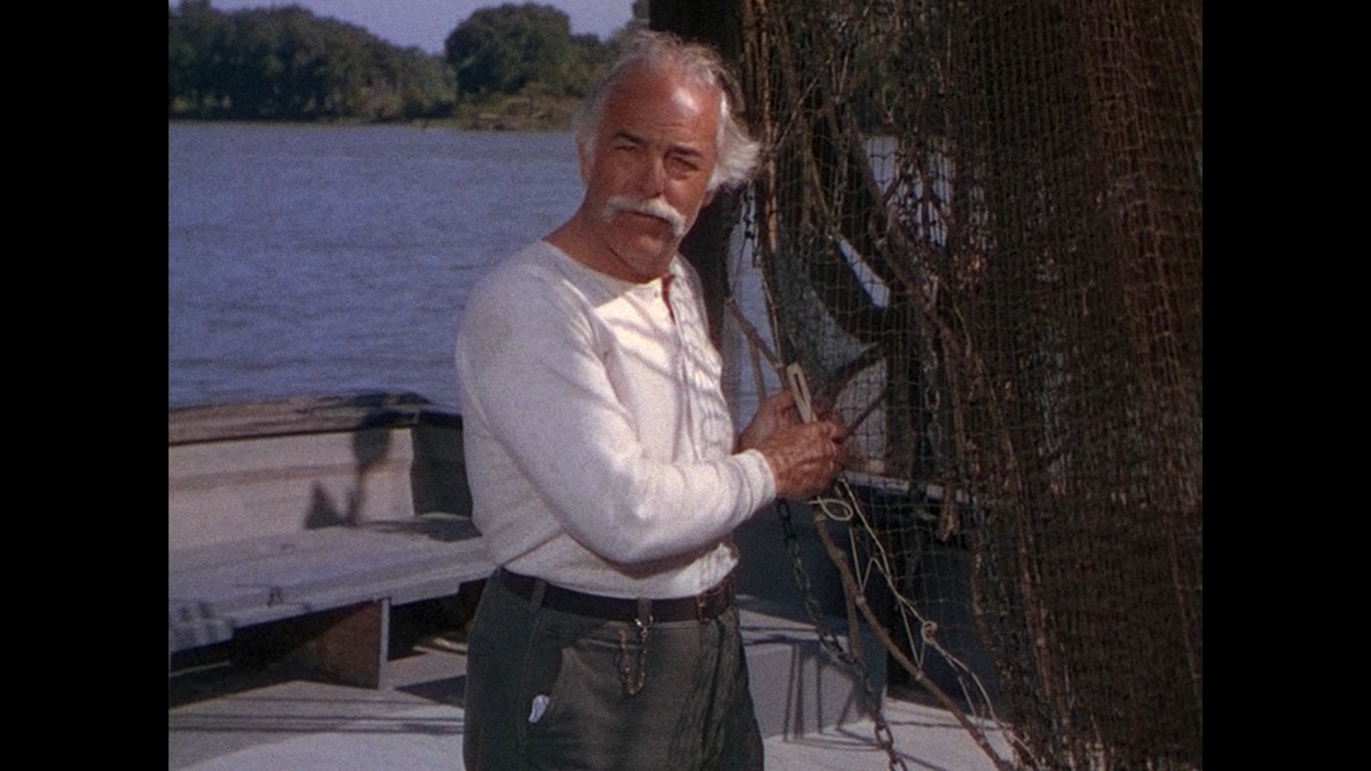 Thunder.Bay.1953.BDRemux.1080p.mkv_snapshot_00.04.42.665.png