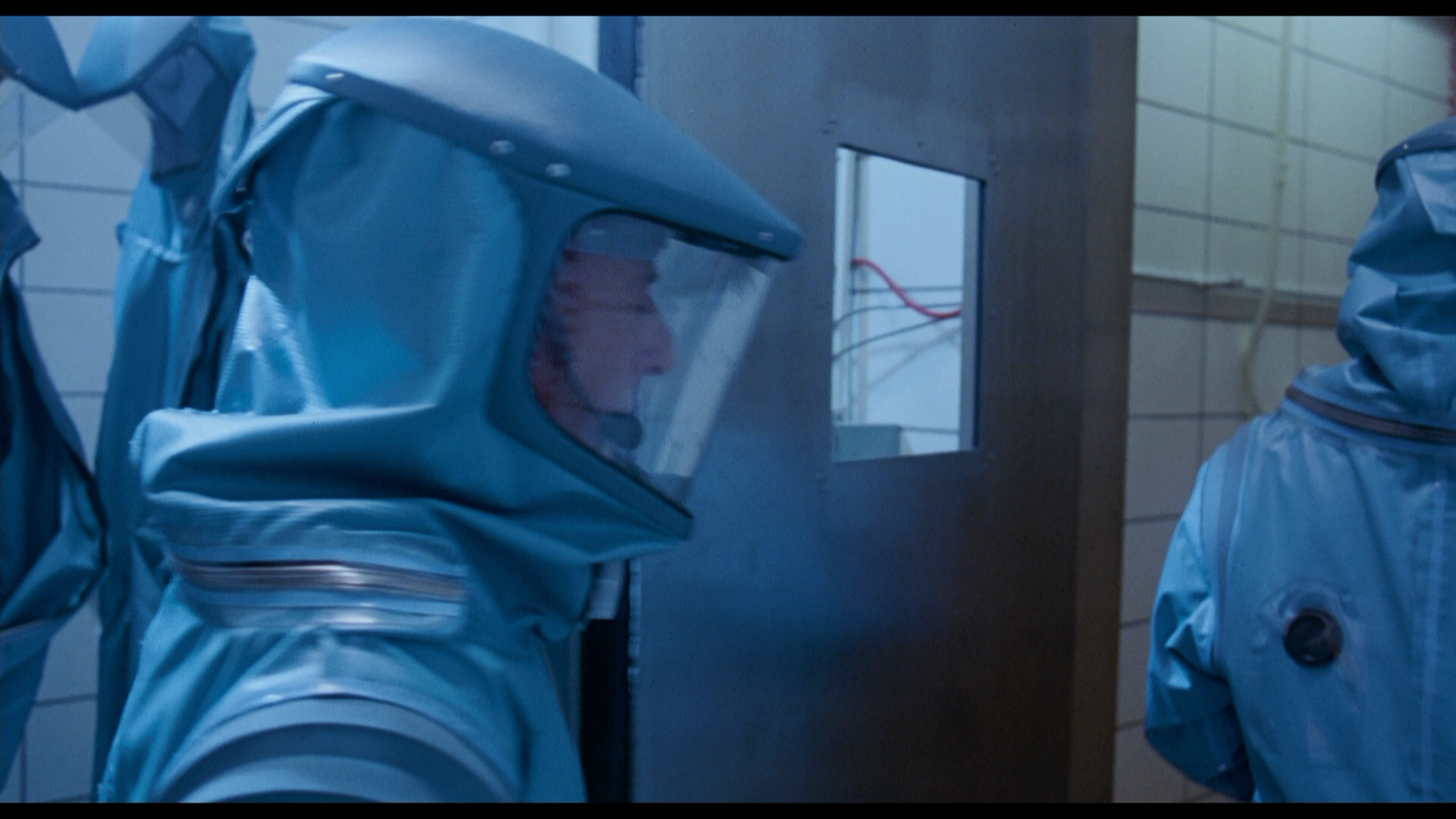 Outbreak.1995.Shout.Factory.BDRemux.1080p.mkv_20260613_105332.559.png