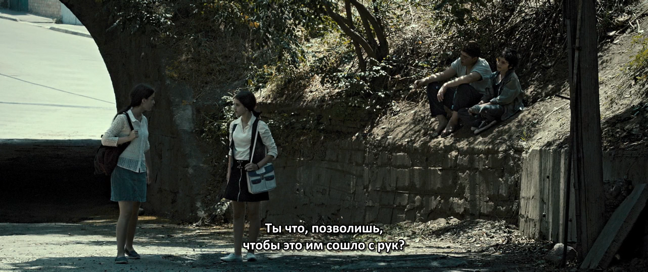 In Bloom (Eka  Natia) - Grzeli nateli dgeebi (2013)_720p BDRip_.mkv_snapshot_00.37.30.500.png