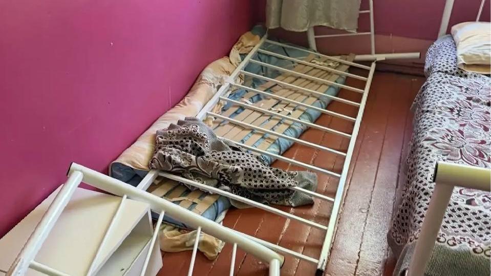 В Тыве пьяный мужчина устроил погром в детском лагере: 13 раненых