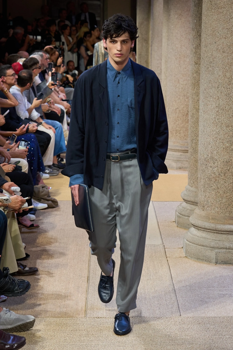 00118-giorgio-armani-spring-2027-menswear-credit-gorunway.webp