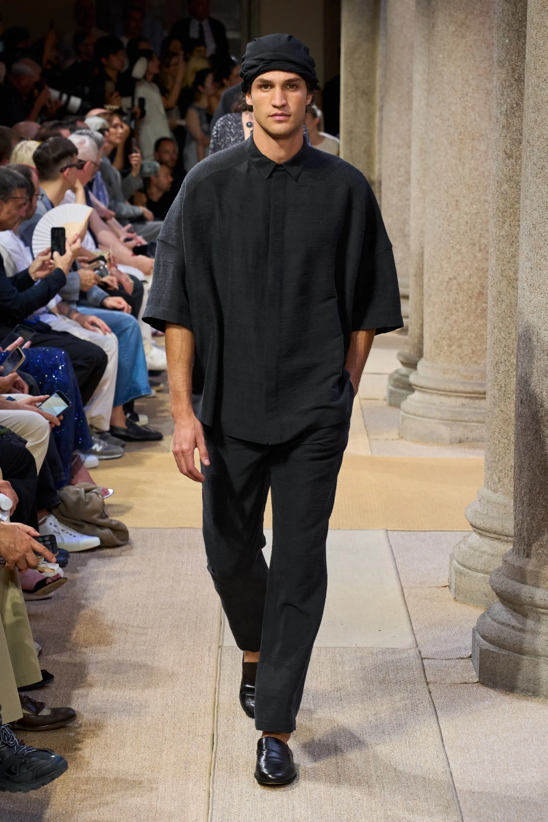 00146-giorgio-armani-spring-2027-menswear-credit-gorunway.webp