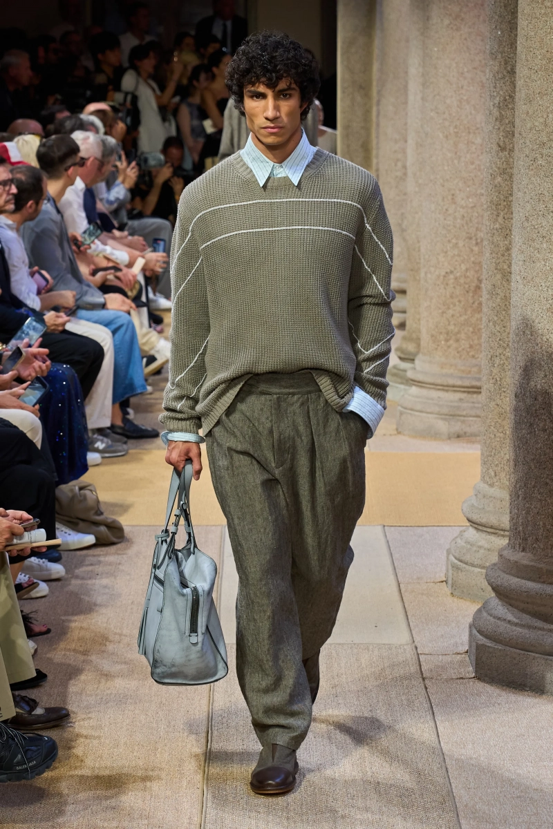 00070-giorgio-armani-spring-2027-menswear-credit-gorunway.webp
