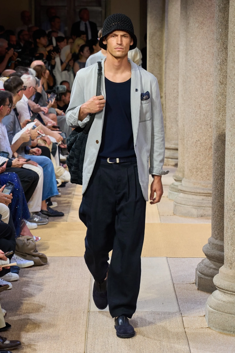 00094-giorgio-armani-spring-2027-menswear-credit-gorunway.webp