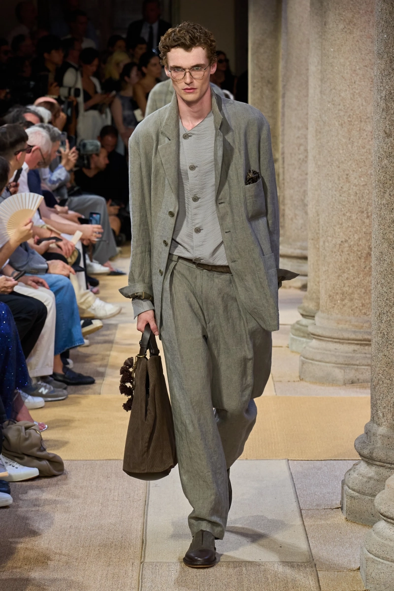00072-giorgio-armani-spring-2027-menswear-credit-gorunway.webp