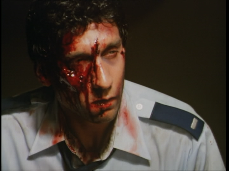 dvd_snapshot_00.18.37.120.png