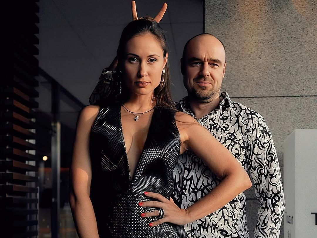 Елена Товстик не может покинуть страну: семейная драма продолжается