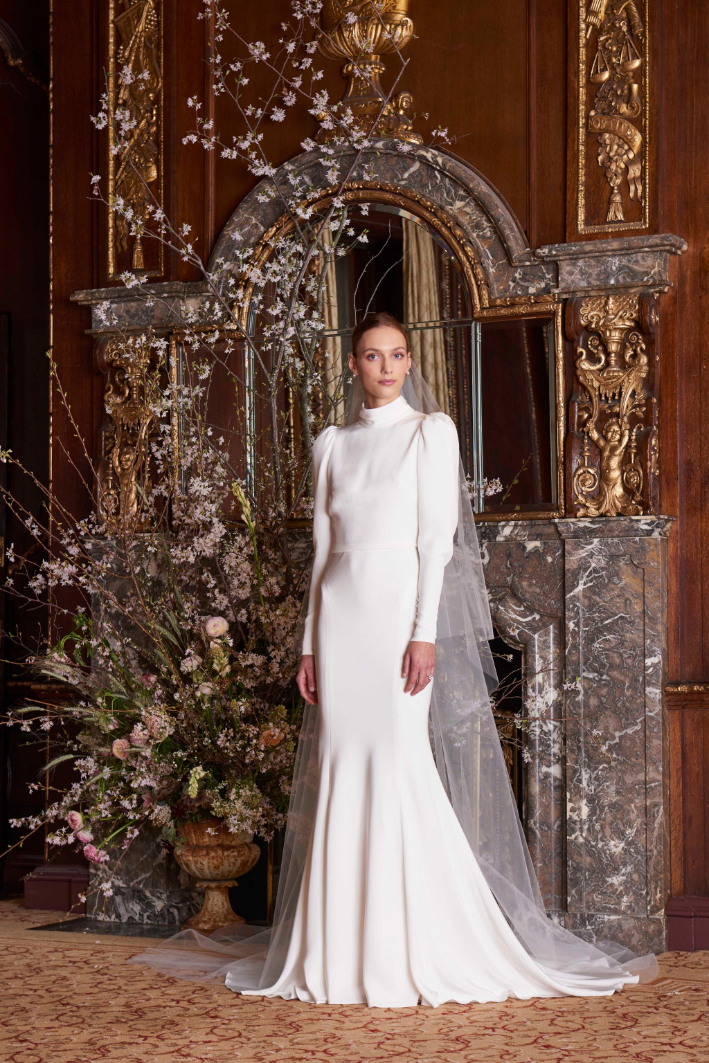 004-MoniqueLhuillier_Spring_2019_Bridal_Look_4_Bardot.jpg