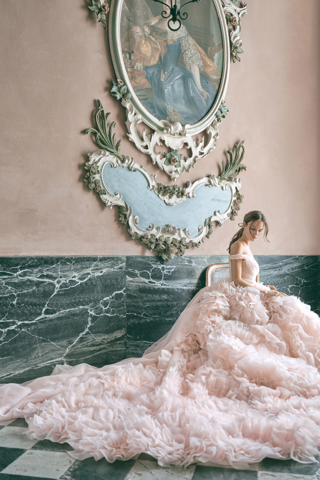 00007-Monique-Lhuillier- New-York-Bridal-Fall-2020-credit-KT-Merry.jpg