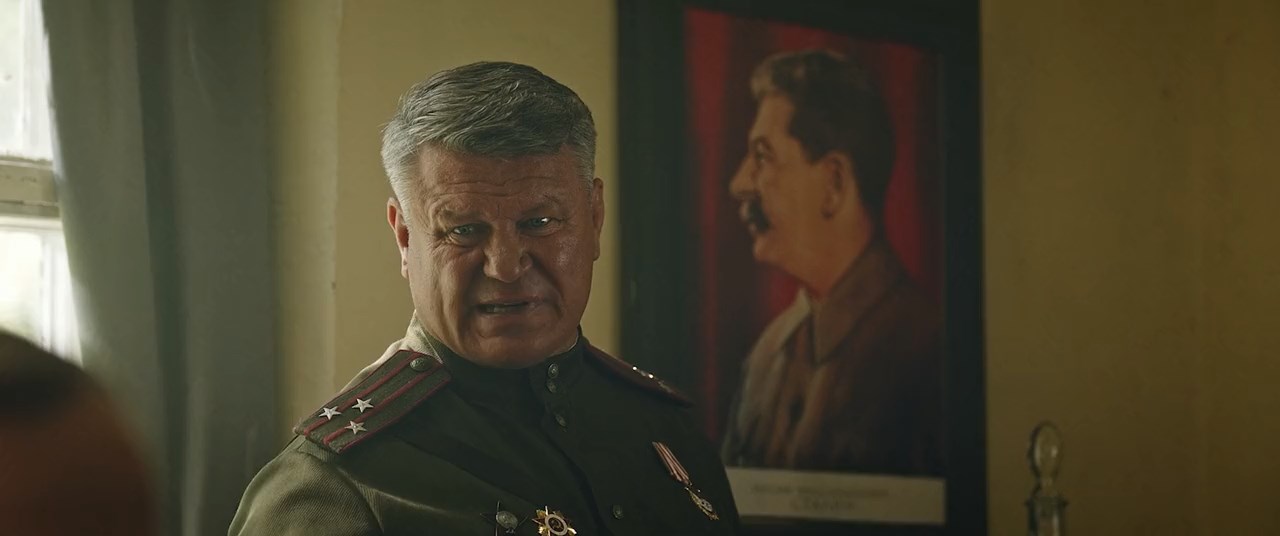 Снайперы-43.2025.WEBRip 720p.mkv_snapshot_00.39.40.000.jpg