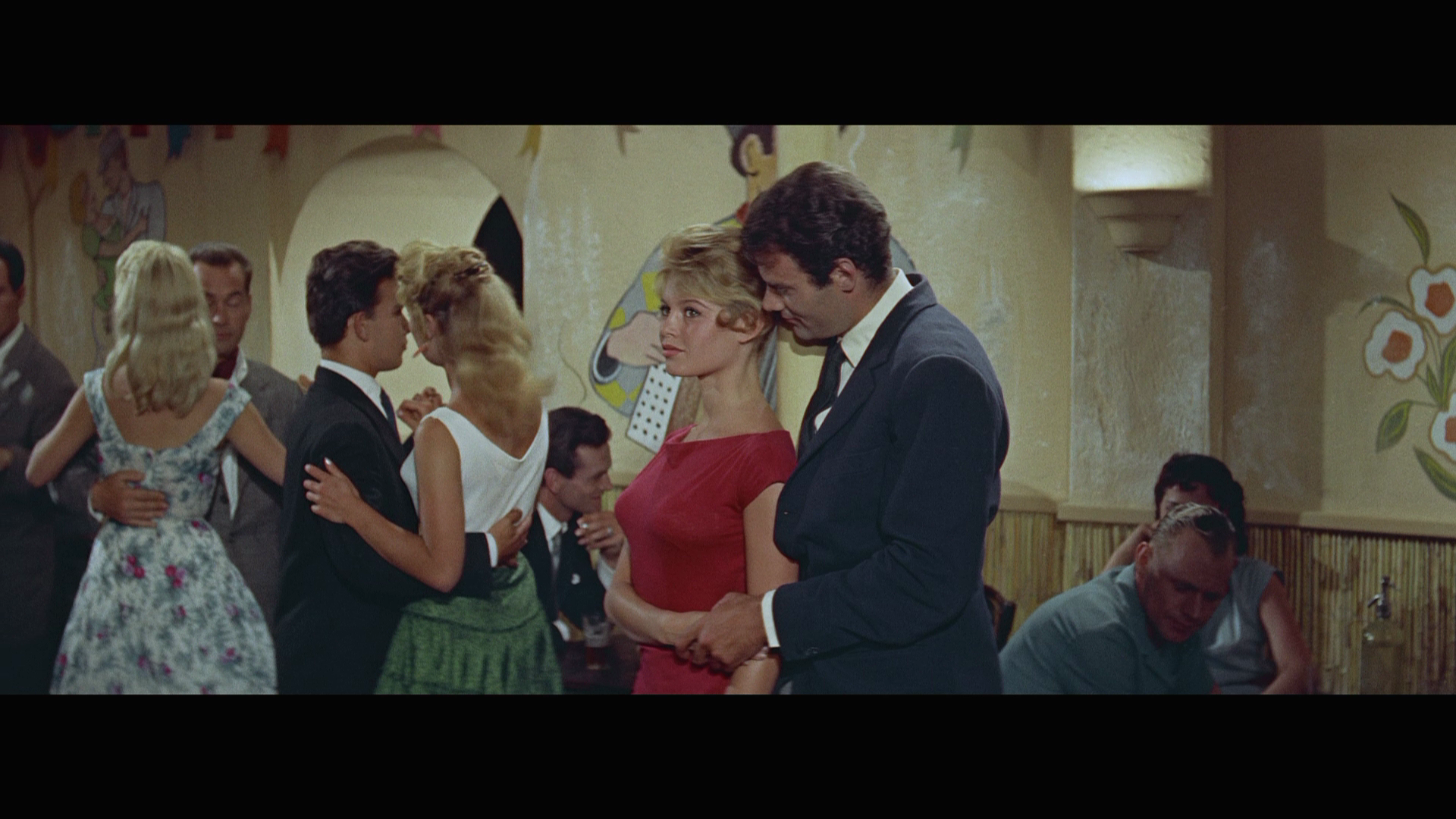 And.God.Created.Woman.1956.TF1.Video.BDRemux.1080p.mkv_20260704_120008.616.png