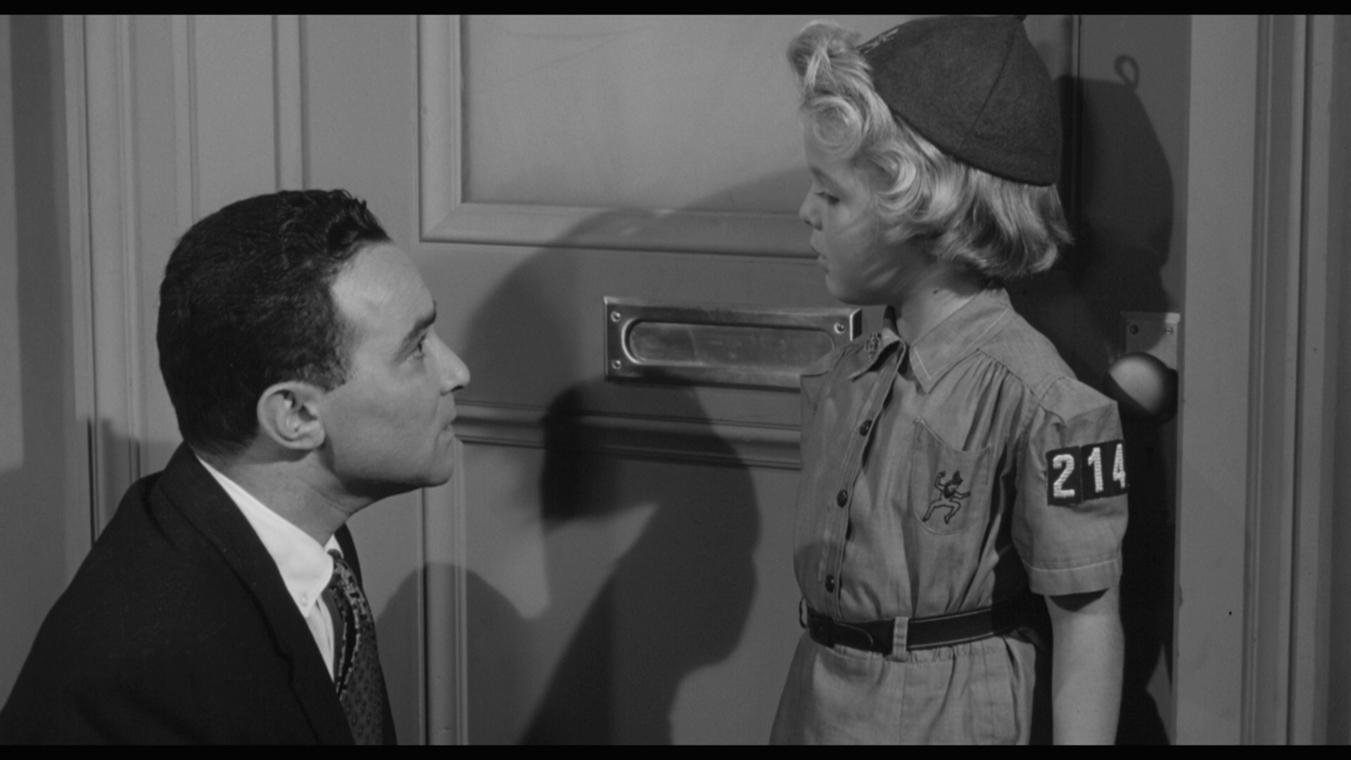 Attack.of.the.Puppet.People.1958.Shout.Factory.BDRemux.1080p.mkv_20260705_113224.127.png