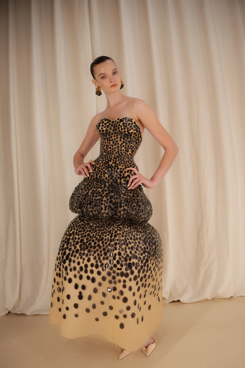 Schiaparelli_pariscouturess27_backstageacielle_19.webp
