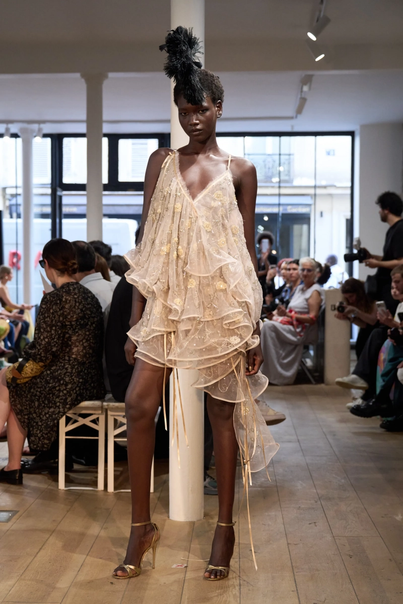 00030-ronald-van-der-kemp-fall-2026-couture-credit-gorunway.webp