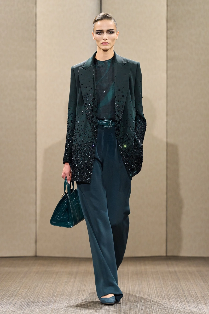 00001-armani-prive-fall-2026-couture-credit-gorunway.webp
