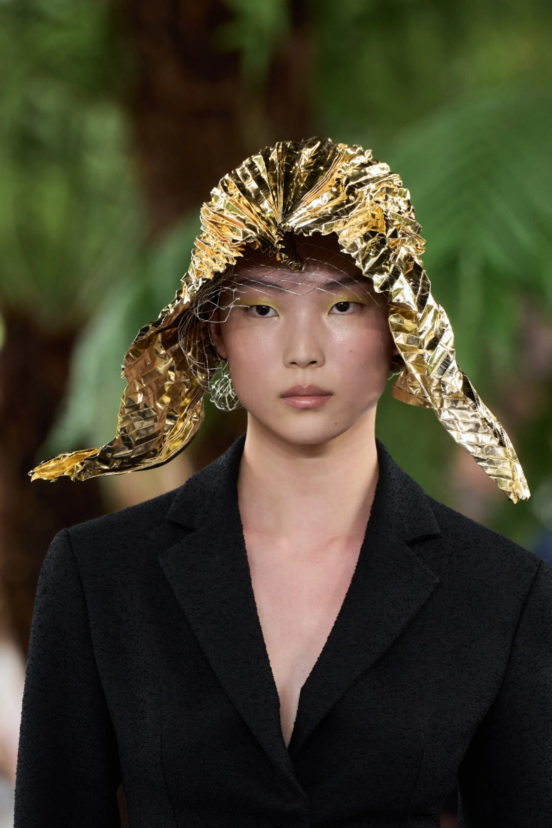 00079-christian-dior-fall-2026-couture-details-credit-gorunway.webp