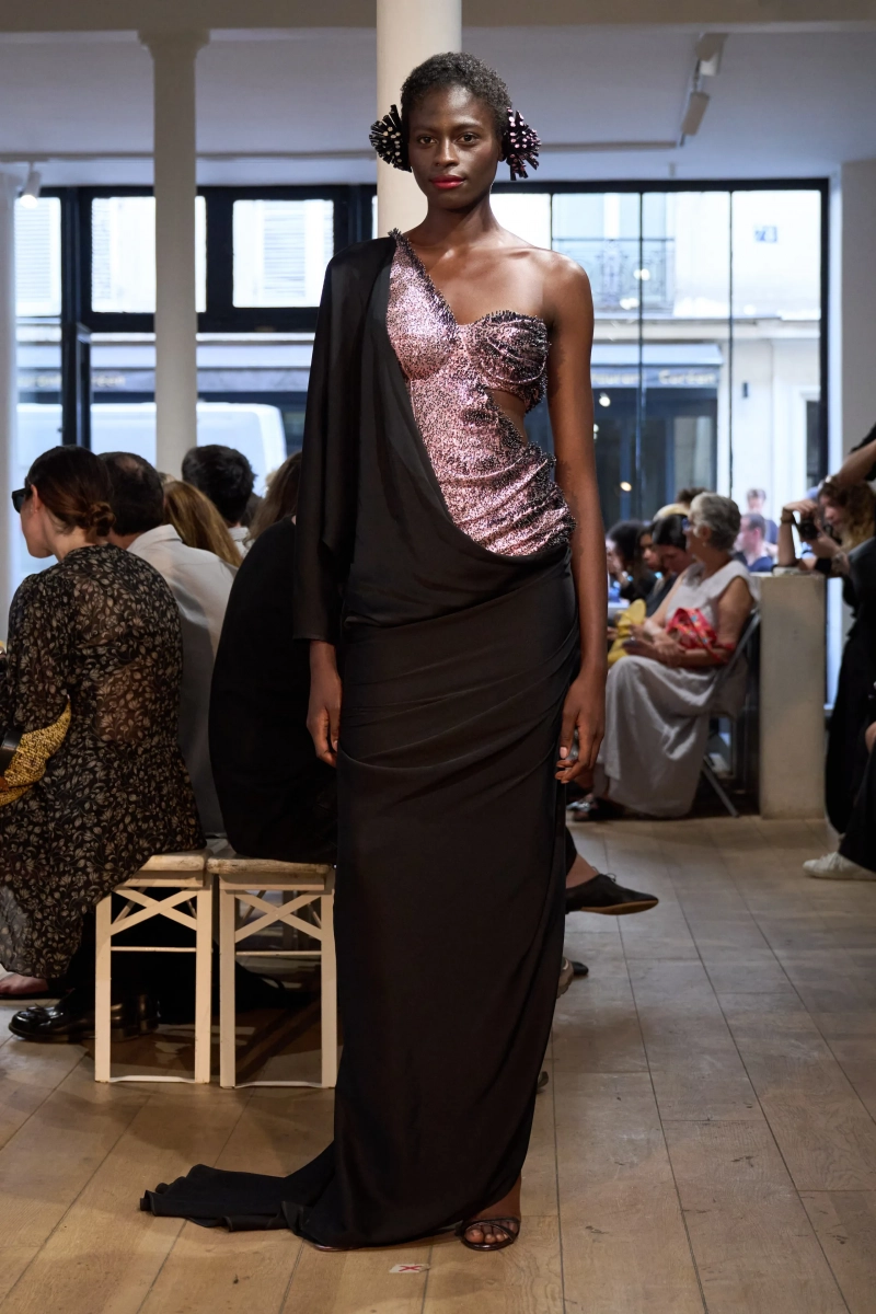 00017-ronald-van-der-kemp-fall-2026-couture-credit-gorunway.webp
