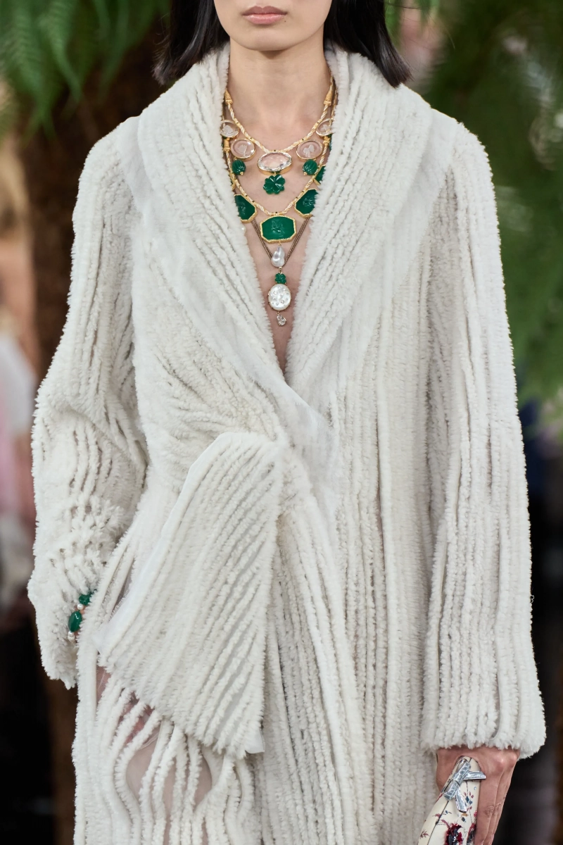 00028-christian-dior-fall-2026-couture-details-credit-gorunway.webp