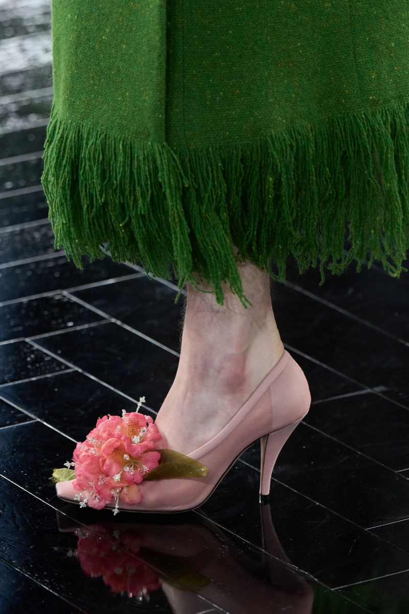 00105-christian-dior-fall-2026-couture-details-credit-gorunway.webp