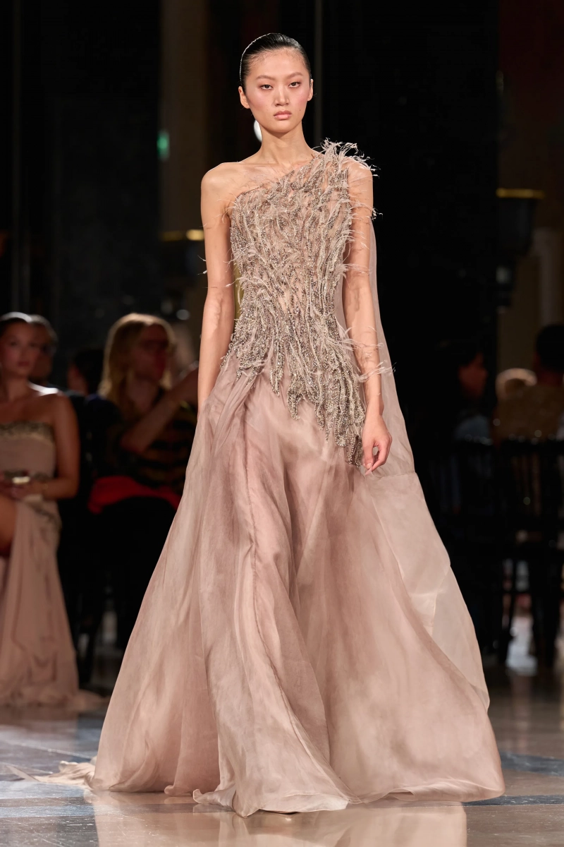 00032-elie-saab-fall-2026-couture-credit-gorunway.webp