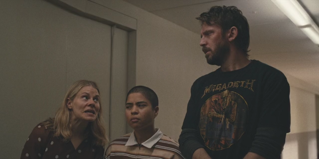 The.Terror.S03E03.WEB-DLRip.mp4_snapshot_35.34_[2026.07.09_19.10.41].png