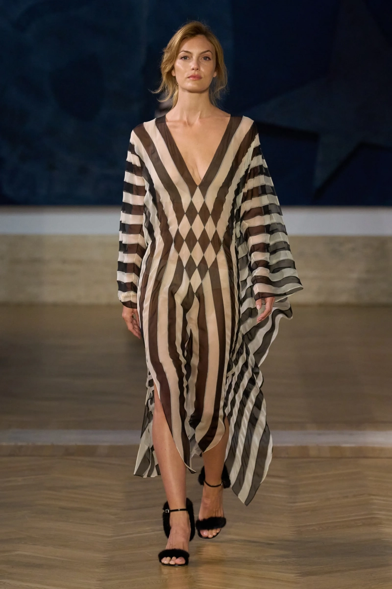 00001-fendi-fall-2026-couture-credit-gorunway.webp