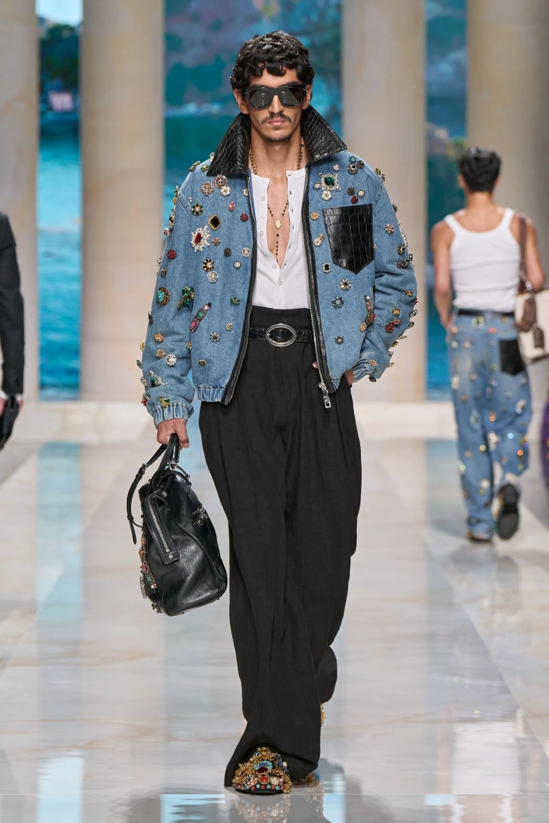 00012-dolce-and-gabbana-spring-2027-menswear-credit-gorunway.webp