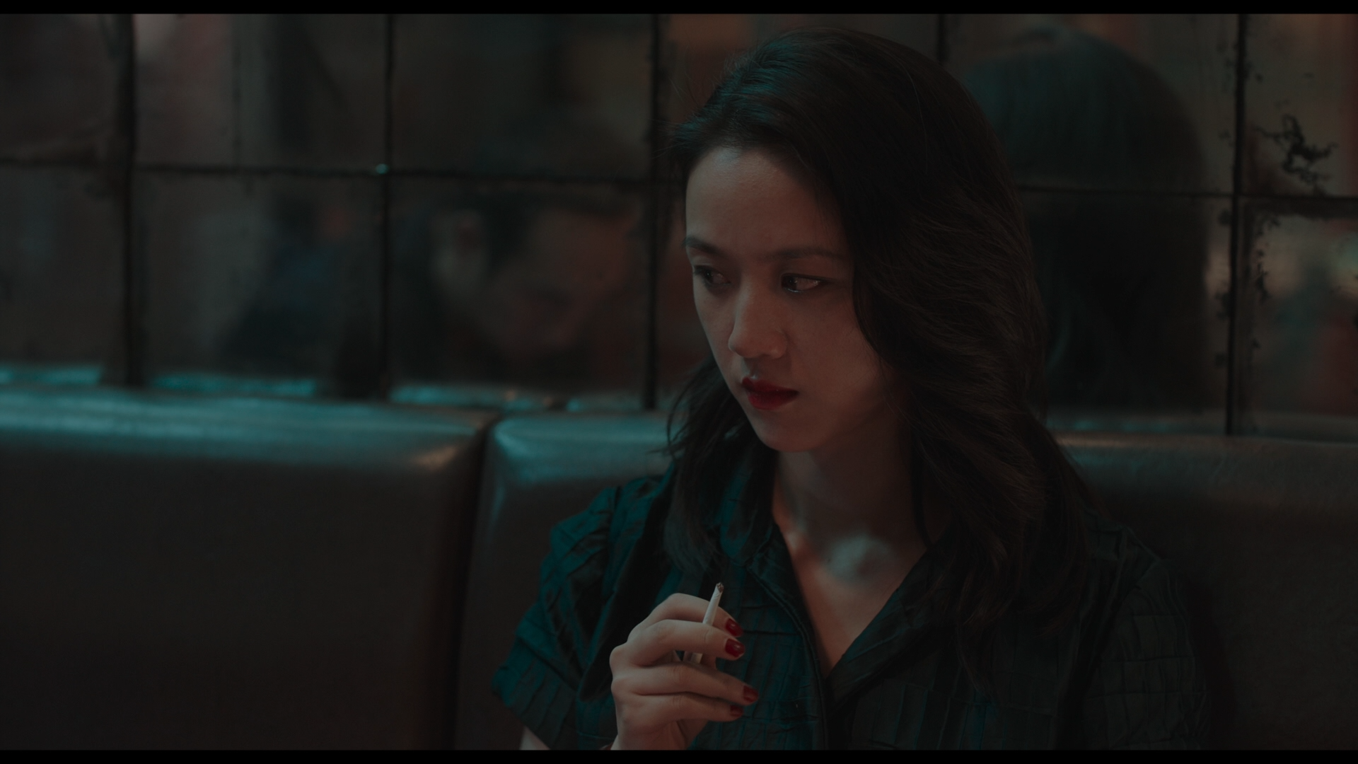 Long.Day's.Journey.Into.Night.2018.USA.BDRemux.1080p.mkv_snapshot_00.39.37.816.png