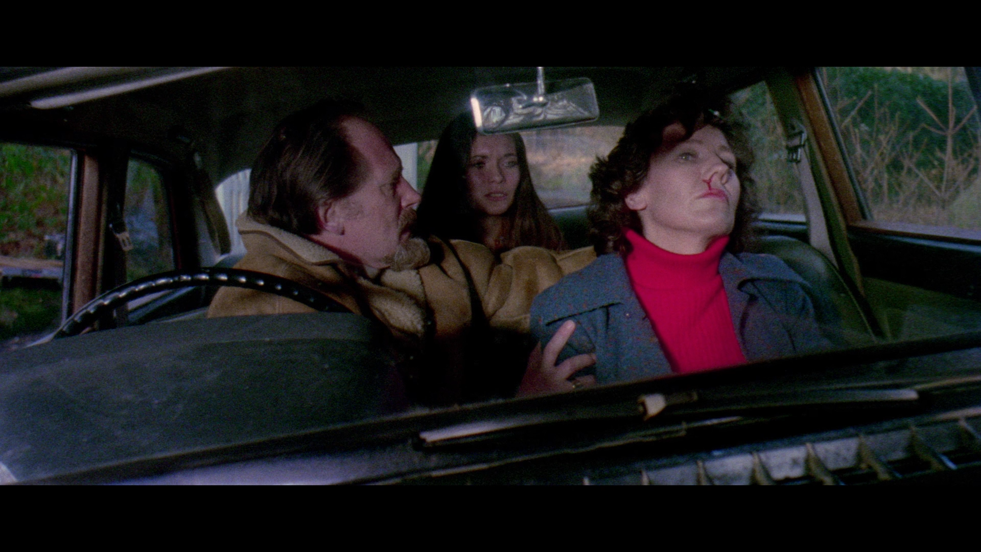 Satan's.Slave.1976.BDRemux.1080p.mkv_snapshot_00.18.49.863.png