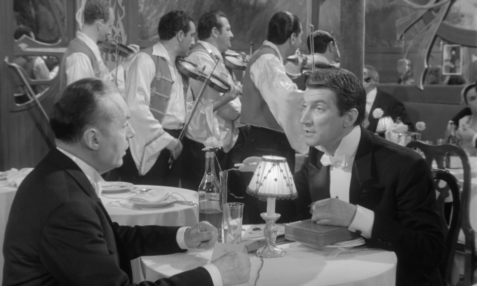 Максим.1958.BDRip AVC msltel.mkv_snapshot_00.30.45.009.jpg