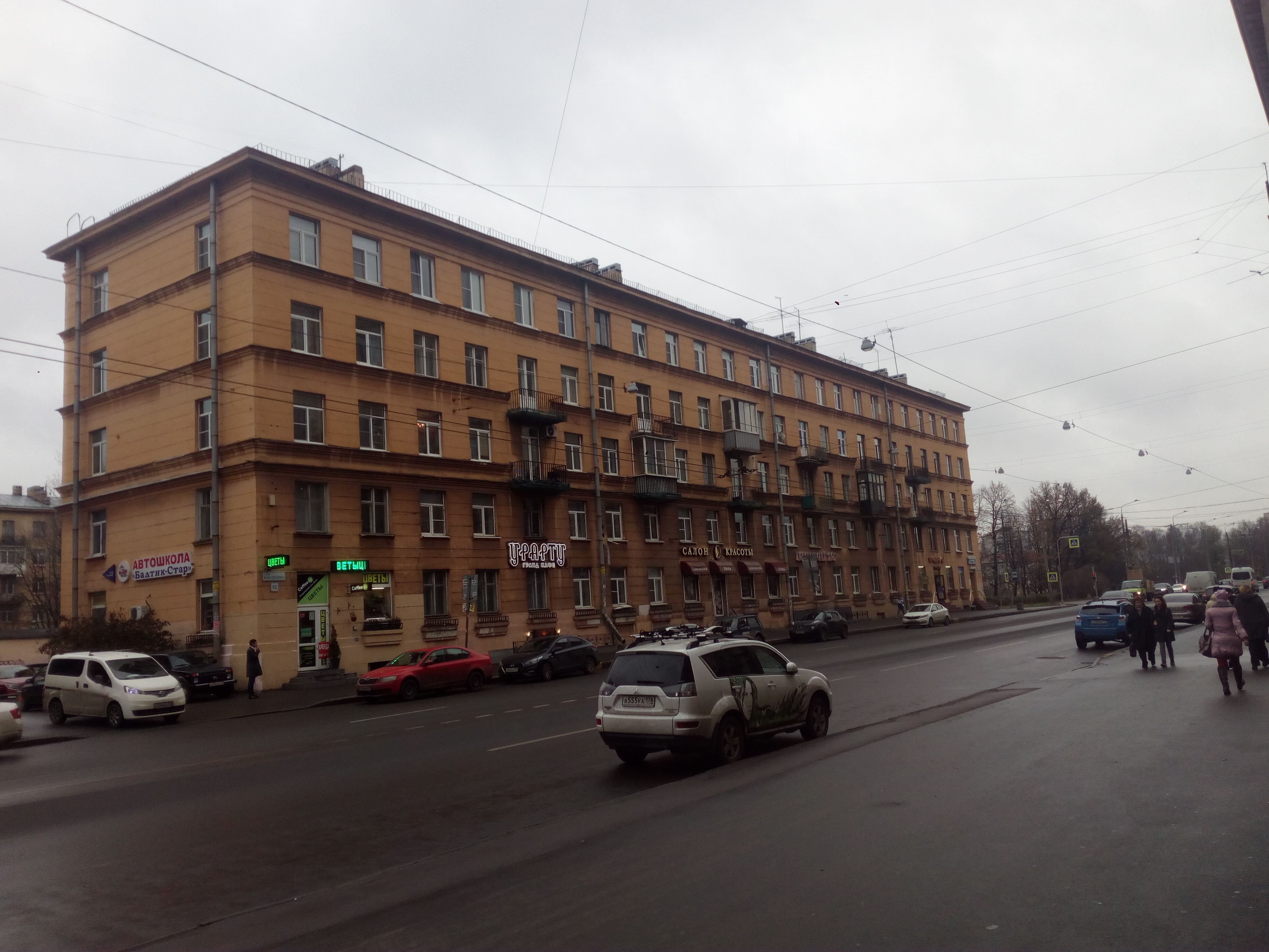 Бабушкина 52.JPG