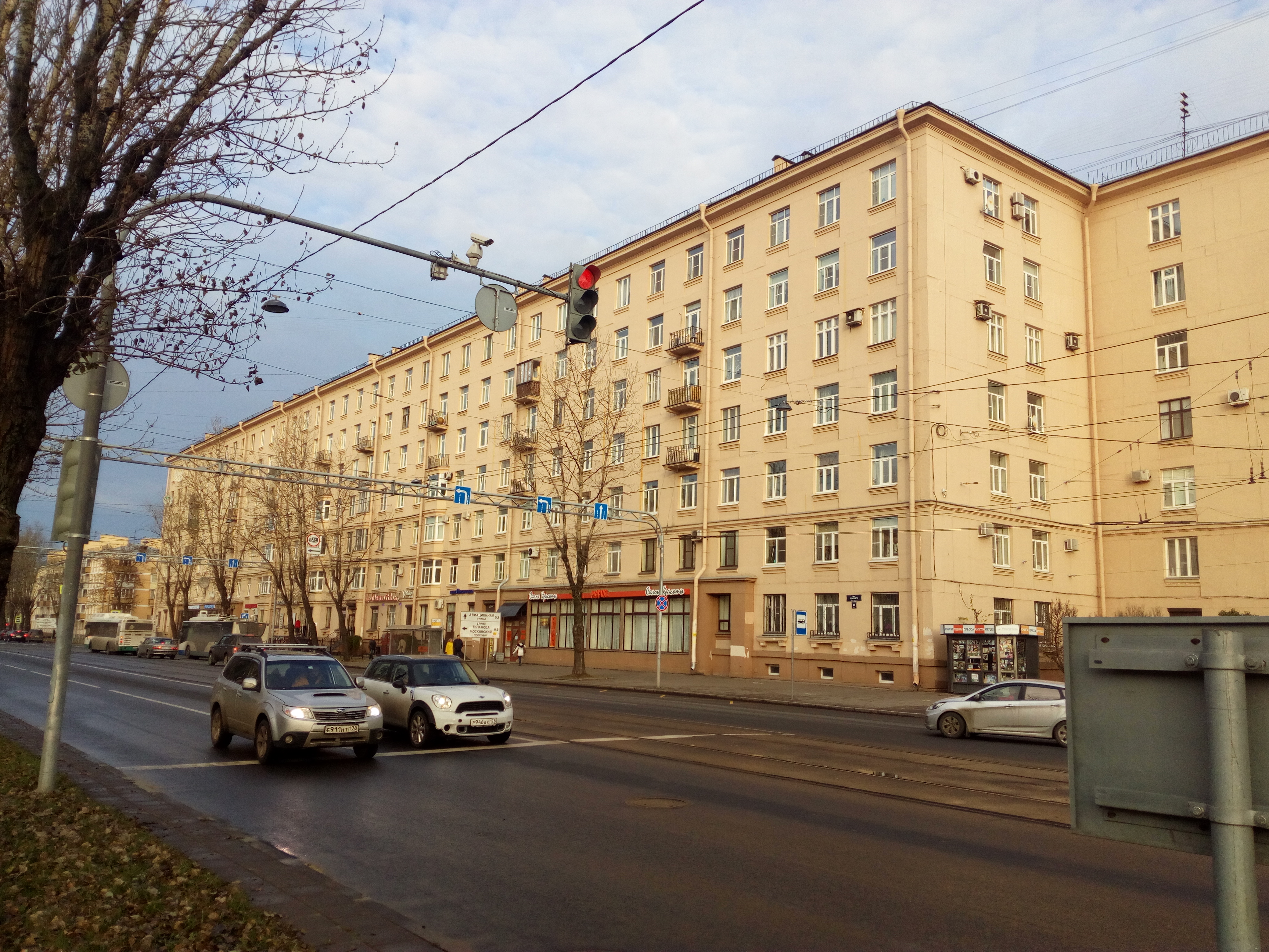Ленсовета 20_1.jpg