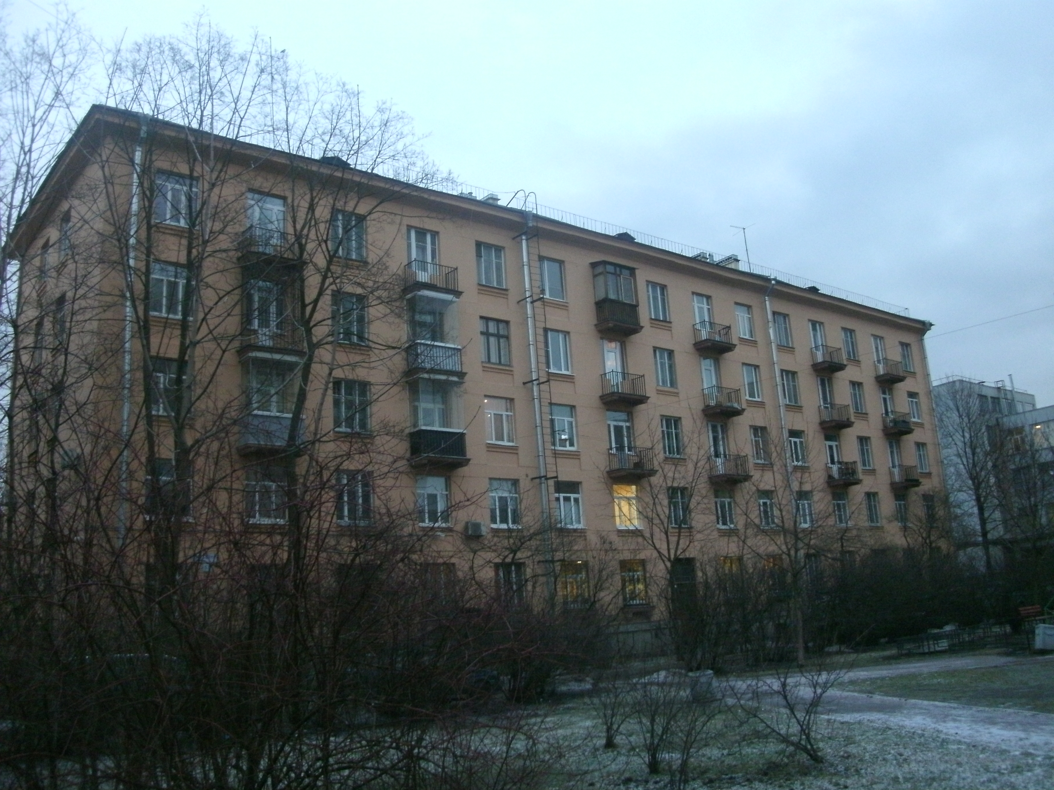 Бассейная 57.JPG