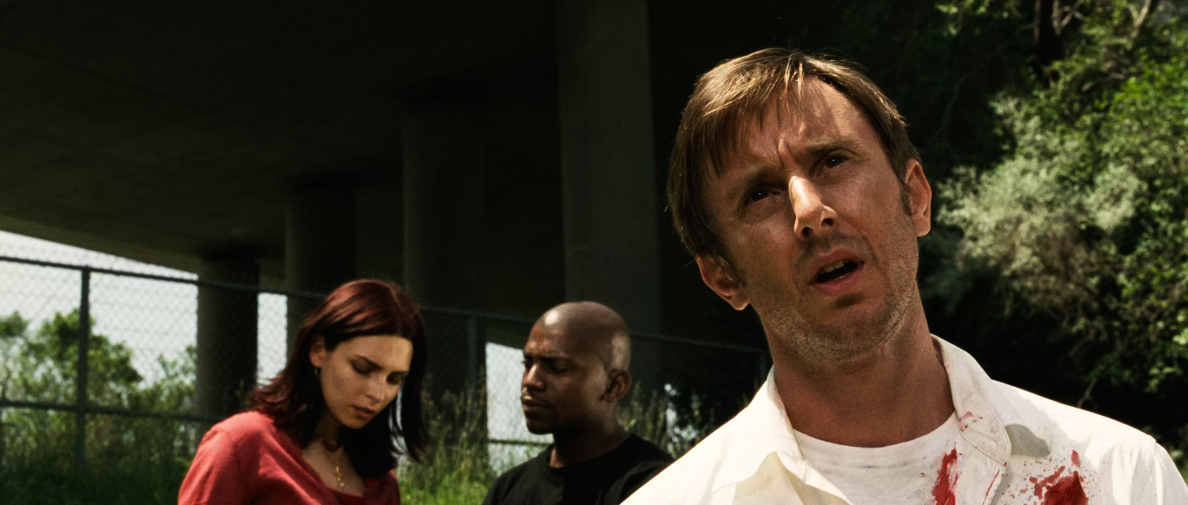 Dawn of the Dead (2004) BDRip 2160p-NVENC 10 bit [HDR].mkv_snapshot_00.15.10.910.jpg