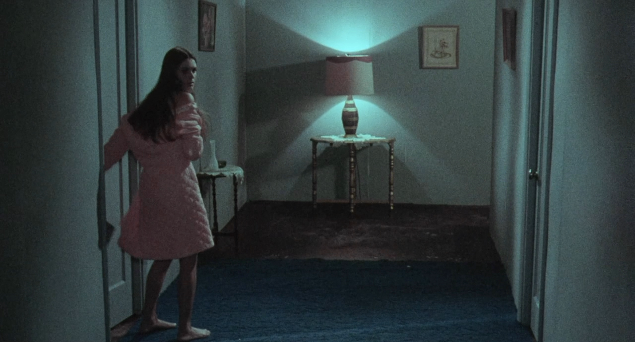 Miss.Leslies.Dolls.1973.720p.mkv_20260830_171234.284.png