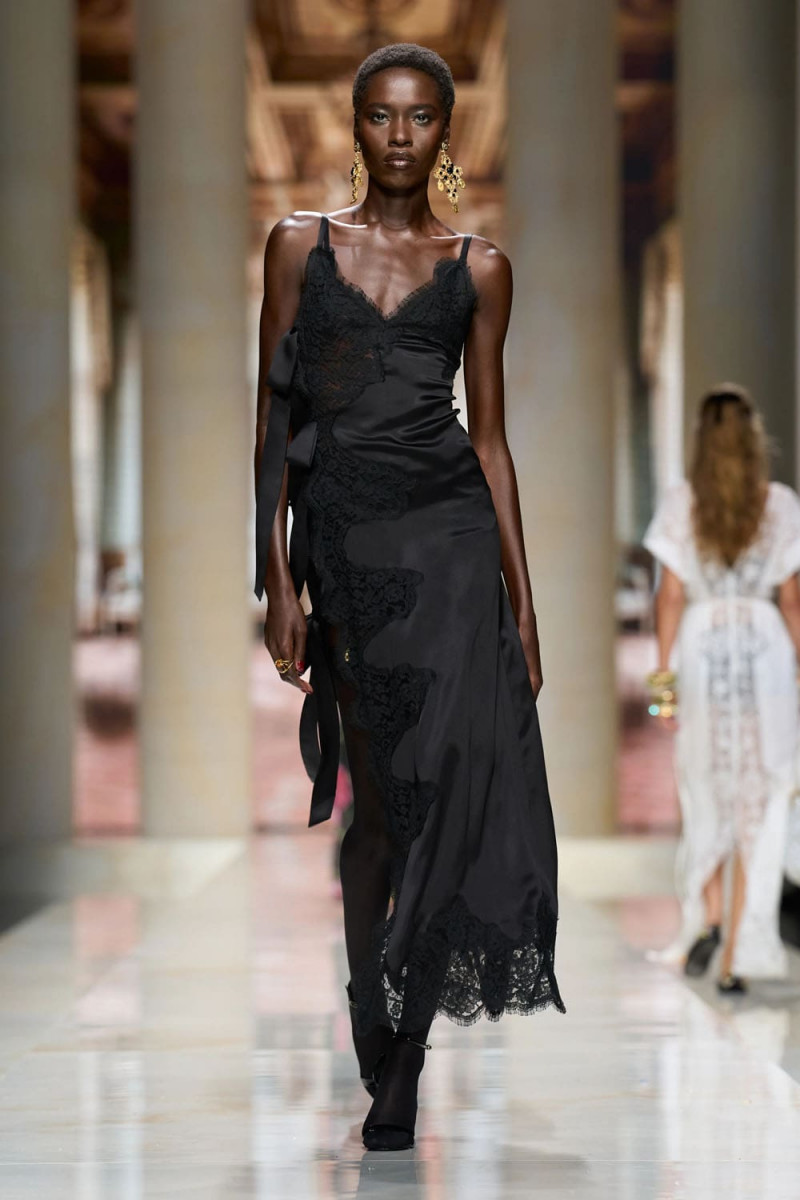 Dolce-Gabbana-Spring-Summer-2027-Runway-Magazine-80.jpg