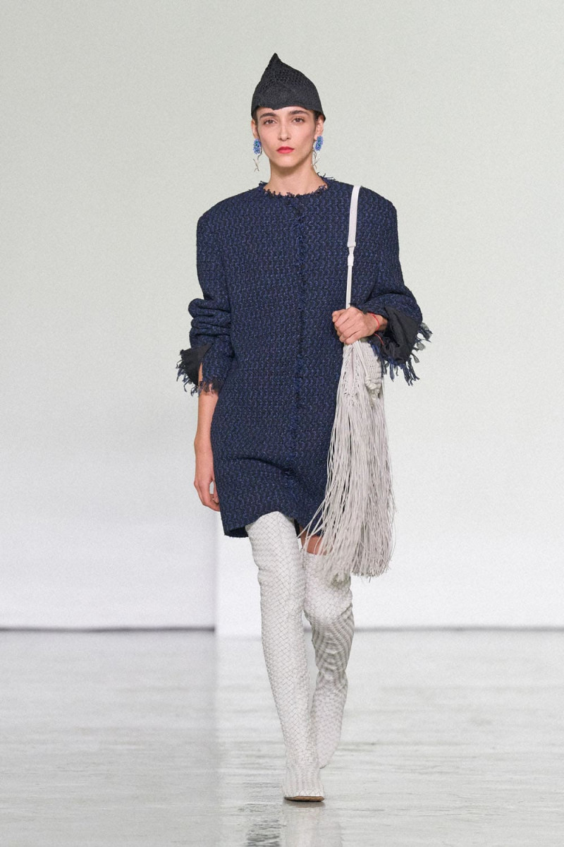 Bottega-Veneta-Spring-Summer-2027-Runway-Magazine-45.jpg